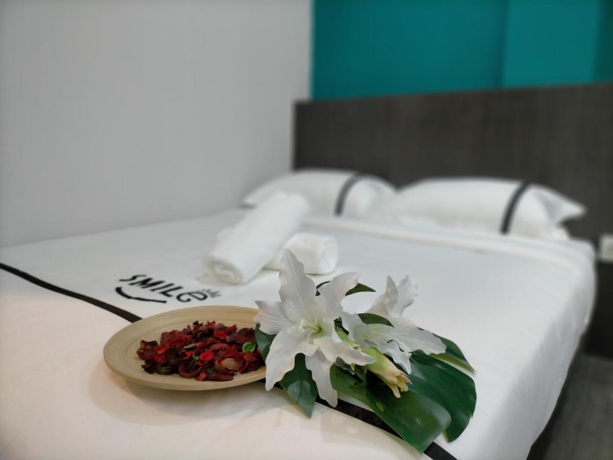 Smile Hotel Petaling Jaya Ss2 Exteriör bild