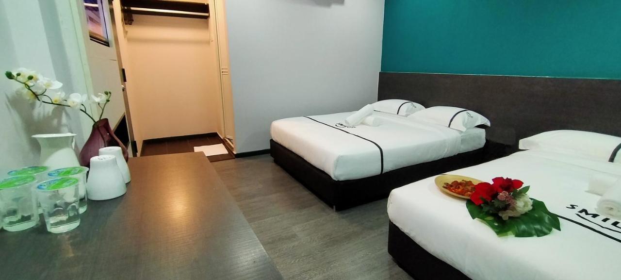 Smile Hotel Petaling Jaya Ss2 Exteriör bild