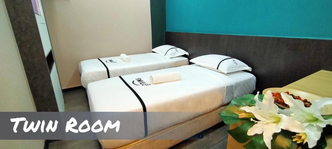 Smile Hotel Petaling Jaya Ss2 Exteriör bild